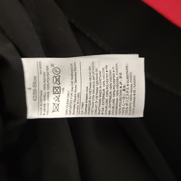 Black Banana Republic Skirt with Front Ruffle - Picture 6 of 7